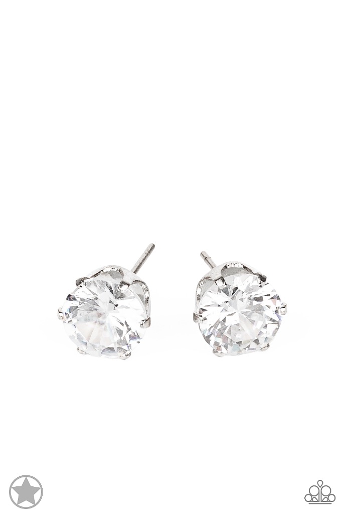 Paparazzi crystal studs