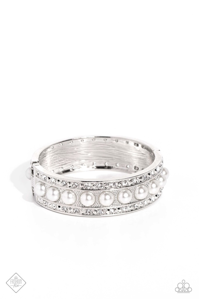 Pearl and Crystal Jewelry Set in Silver - Fashion Fix - American Pearl