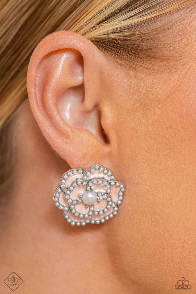 Vintage Style Jewelry Set with Pearls and Flowers - Fashion Fix - Sophisticated Charm