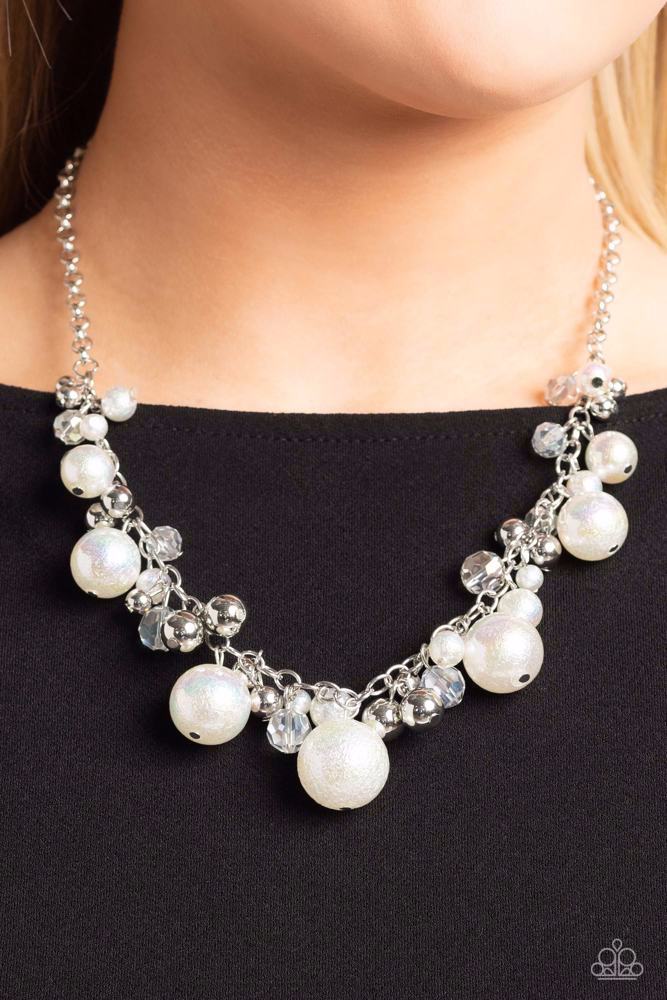 Iridescent necklace with White and Silver Beads - Scratched Shimmer