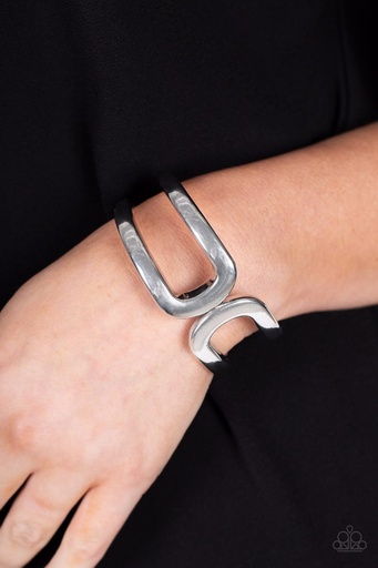 [410] Hinged Bracelet Everyday Jewelry in Silver - Industrial Empress