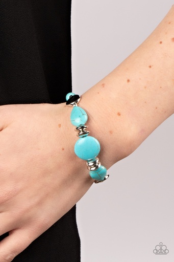 [524-B] Western Turquoise Stone Clasp Bracelet - Mesa Vista