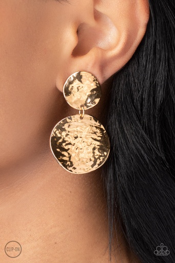 [511] Clip On Earrings in Gold Discs Non-Pierced Earrings — Rush Hour