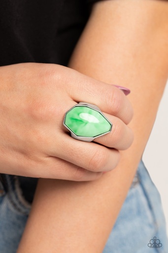 [530-R] Asymmetrical Stretch Ring with Green Bead in Silver Adjustable Ring Band - Never Say TIE DYE