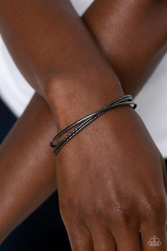 [562-B] Black Minimalist Cuff Bracelet in Gunmetal - Coachella Curls